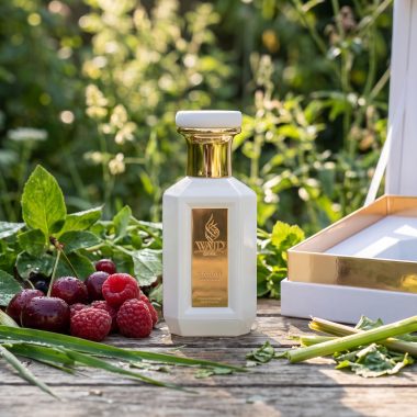 Berry and Fruity Notes in Perfume, Explained